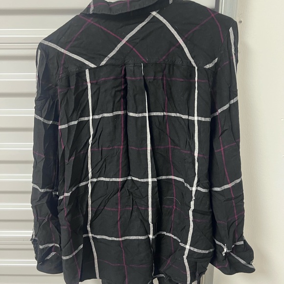 Chico's Women’s Fall Black and White Plaid Shirt Size 2 - Picture 2 of 5